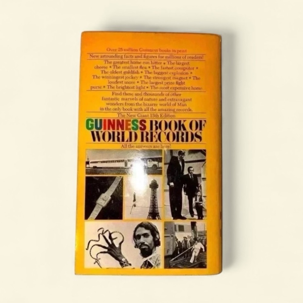 GUINNESS BOOK OF WORLD RECORDS by N. & R. McWhirter 1975 Edition Soft Cover Book - Picture 3 of 3